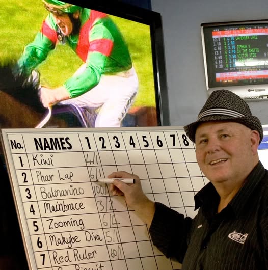 A Pillar Of The Upper Hutt Cosmopolitan Club Has Died